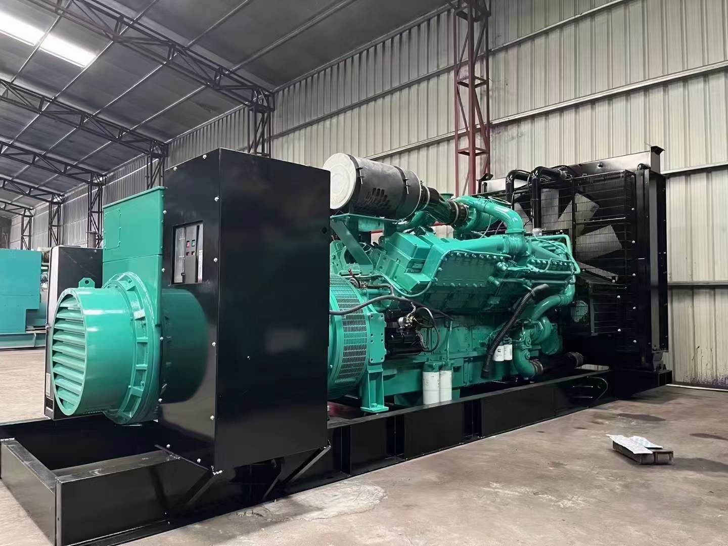 温县如何降低 800kW 柴油发电机输出电流的波动？