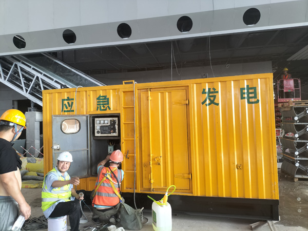 温县怎样判断空气滤清器是否需要更换？